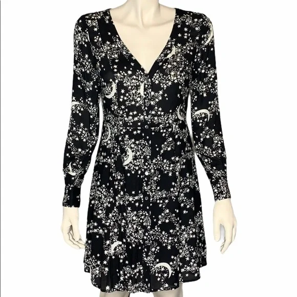 & Other Stories Cosmic stars and moon black white long sleeve dress NWT size 6 - Picture 1 of 10